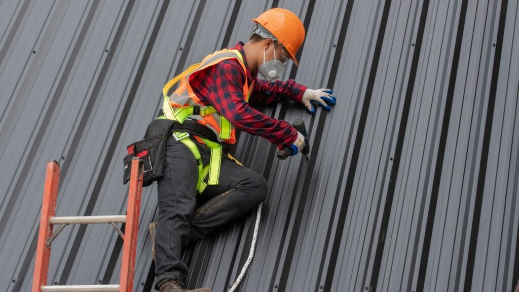 how much does a metal roof cost